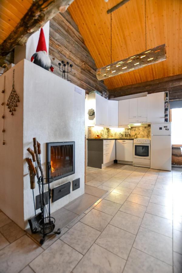 Yllaeshilla Cottage Äkäslompolo Εξωτερικό φωτογραφία