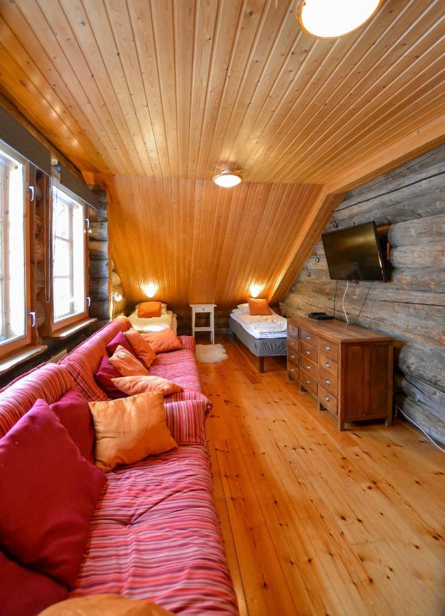 Yllaeshilla Cottage Äkäslompolo Εξωτερικό φωτογραφία